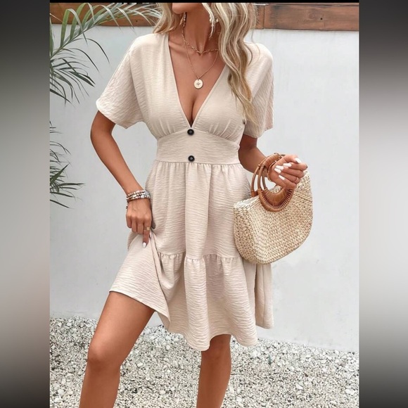 Elegant Frenchy Plunging Neck Batwing Sleeve Ruffle Hem Dress NWT - Picture 1 of 7